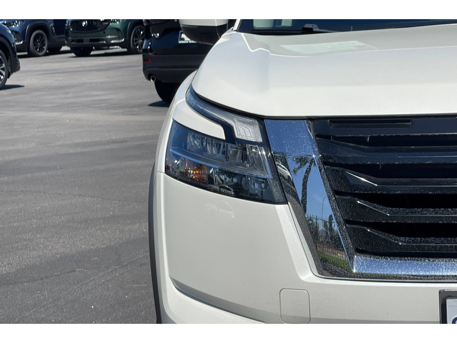 Used 2022 Nissan Pathfinder SV FWD image 46