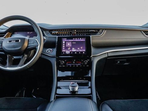 Certified 2024 Jeep Grand Cherokee L Laredo image 15