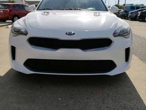 Used 2019 Kia Stinger AWD/4WD image 6