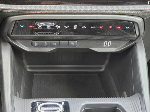 New 2026 Jeep Cherokee Limited AWD/4WD image 32