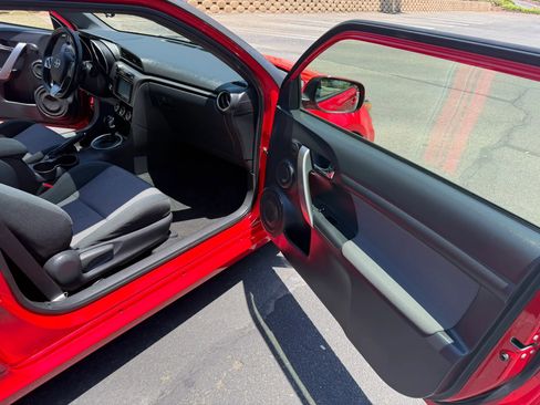 Used 2016 Scion tC FWD image 19