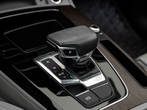 Used 2023 Audi Q5 2.0T Premium Plus w/ Premium Plus Package image 29