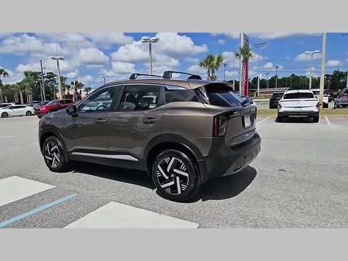 Used 2026 Nissan Kicks SV w/ Cold Weather Package FWD image 27