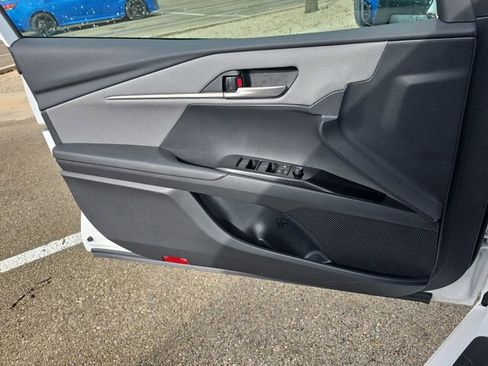 Used 2026 Toyota Camry SE w/ Convenience Package FWD image 28