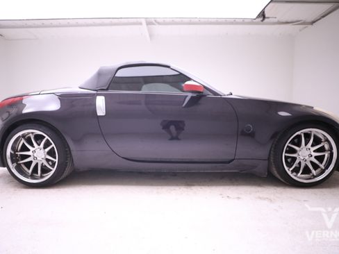 Used 2005 Nissan 350Z Touring image 6