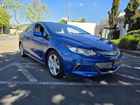 Used 2018 Chevrolet Volt LT image 4