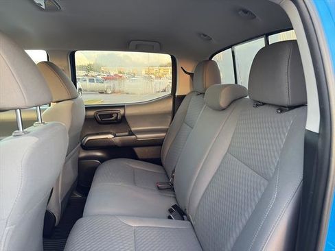 Used 2020 Toyota Tacoma SR5 image 11