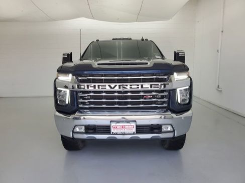 Used 2021 Chevrolet Silverado 2500 LTZ w/ LTZ Premium Package AWD/4WD image 3