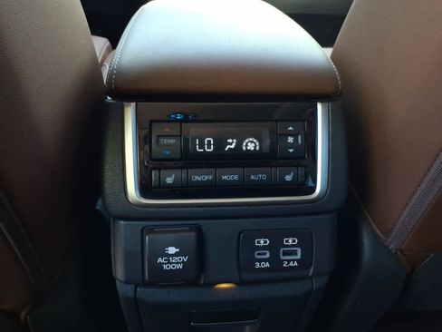 Certified 2023 Subaru Ascent Touring AWD/4WD image 34