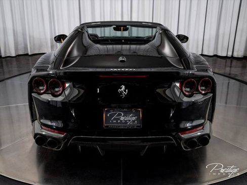 Used 2022 Ferrari 812 GTS RWD image 23