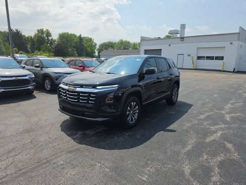 New 2027 Chevrolet Equinox LT w/ Convenience Package II AWD/4WD image 3