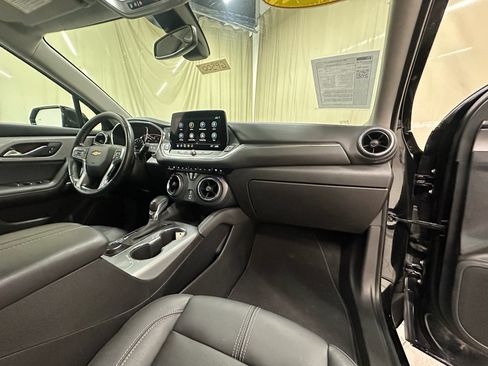 Certified 2023 Chevrolet Blazer LT w/ Midnight/Sport Edition FWD image 17