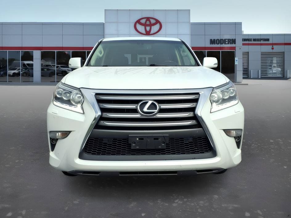 Used 2018 Lexus GX 460 Premium w/ Premium Package AWD/4WD image 8