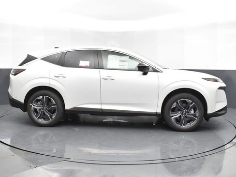 New 2025 Nissan Murano SV image 4