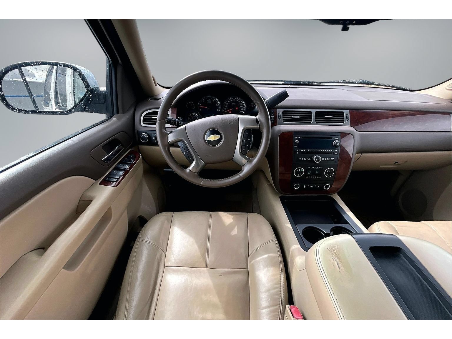 Used 2010 Chevrolet Suburban LT AWD/4WD image 8