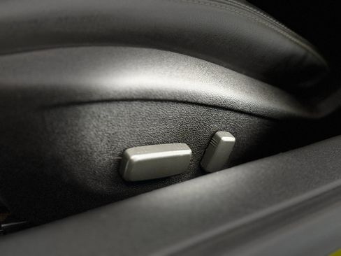 Used 2010 Chevrolet Camaro SS w/ RS Package RWD image 15