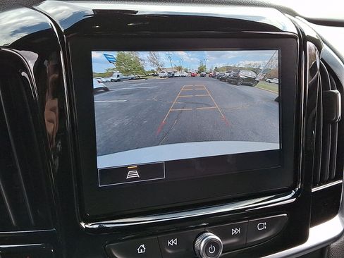 Certified 2023 Chevrolet Traverse LT FWD image 18