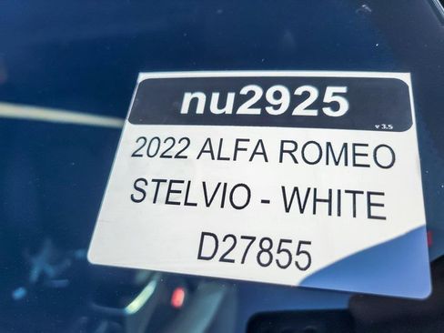 Used 2022 Alfa Romeo Stelvio Sprint image 23