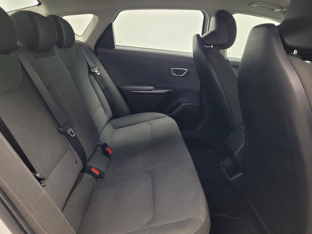 Used 2025 Kia K4 FWD image 19