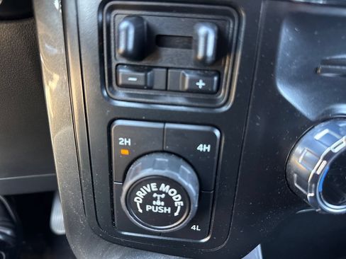 Used 2022 Ford F150 XLT w/ Equipment Group 302A High AWD/4WD image 16