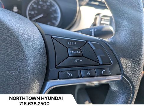 Used 2021 Nissan Versa SV image 24