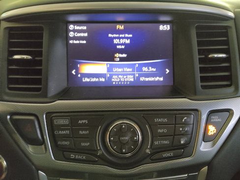 Used 2018 Nissan Pathfinder SL w/ Midnight Edition Package AWD/4WD image 25