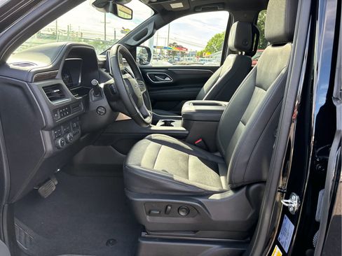 Certified 2023 Chevrolet Tahoe Z71 w/ Luxury Package AWD/4WD image 11