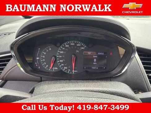 Used 2020 Chevrolet Trax LT w/ LT Convenience Package AWD/4WD image 23