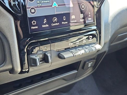 New 2026 RAM 2500 Tradesman AWD/4WD image 25