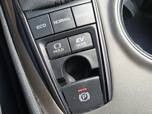Used 2024 Toyota Camry XSE w/ Navigation Package FWD image 8