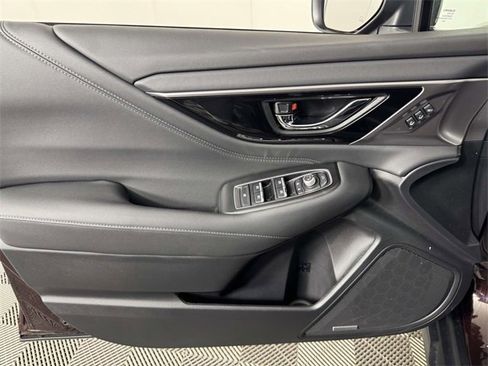 Used 2025 Subaru Outback Touring XT image 17