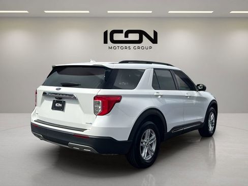 Used 2020 Ford Explorer XLT w/ Equipment Group 202A AWD/4WD image 5