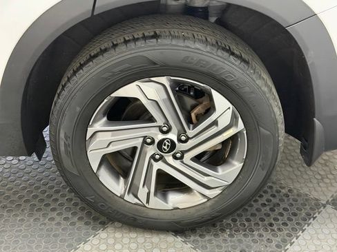 Used 2023 Hyundai Santa Fe SEL FWD image 16