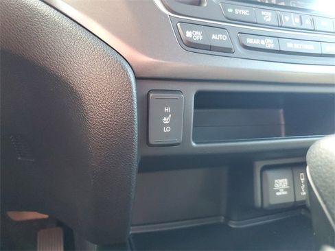 Used 2018 Honda Pilot EX-L image 25