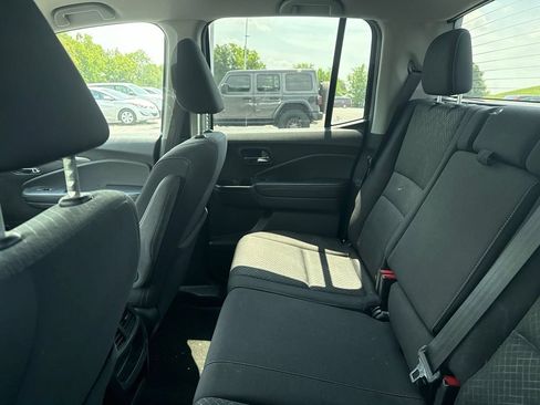 Used 2018 Honda Ridgeline Sport image 15
