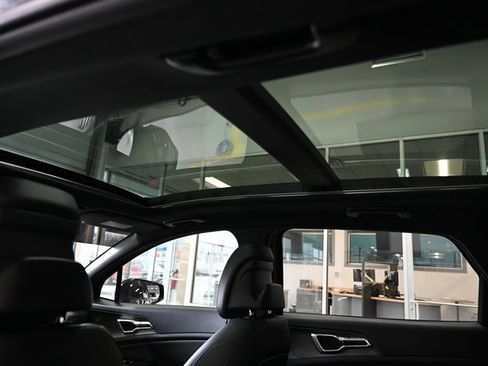 Used 2023 Kia Sportage X-Line w/ X-Line Premium Package image 23