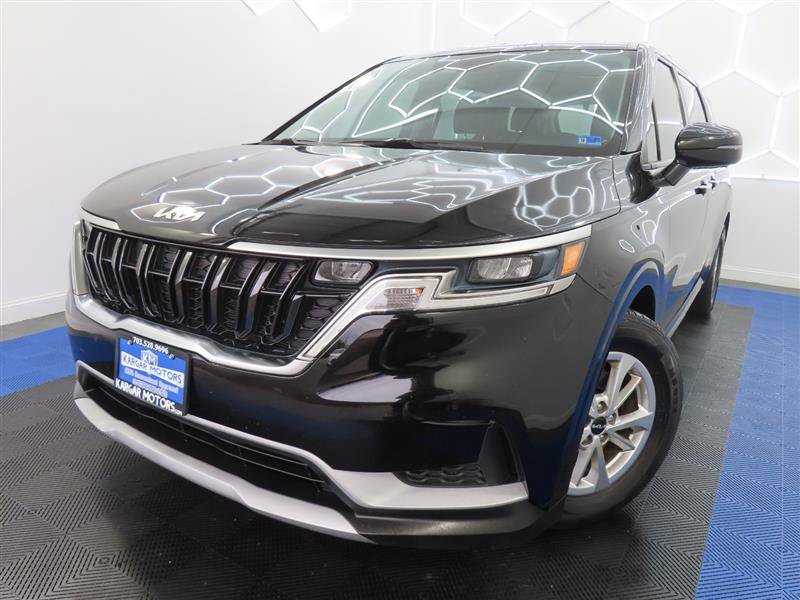Used 2023 Kia Carnival LX FWD image 1