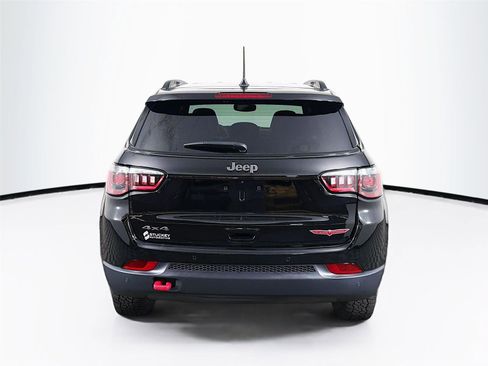 Used 2025 Jeep Compass Trailhawk w/ Trailhawk Convenience Group image 6