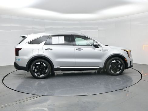 Used 2025 Kia Sorento SX Prestige AWD/4WD image 29