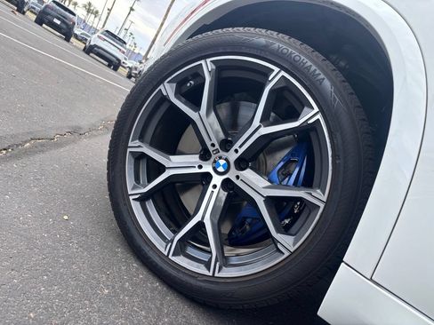 Used 2020 BMW X5 xDrive40i w/ M Sport Package AWD/4WD image 6