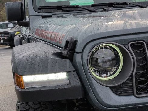New 2026 Jeep Wrangler Unlimited Rubicon w/ Safety Group AWD/4WD image 9