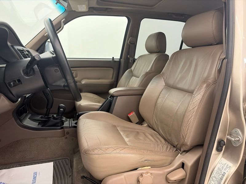 Used 2002 Toyota 4Runner SR5 w/ Leather Trim Pkg AWD/4WD image 17