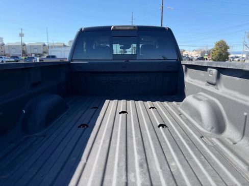 Used 2019 GMC Sierra 2500 Denali w/ Duramax Plus Package AWD/4WD image 5