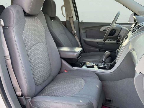 Used 2012 Chevrolet Traverse LS FWD image 50
