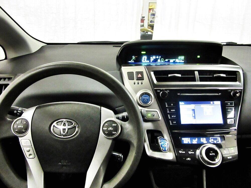 Used 2017 Toyota Prius V Two FWD image 17