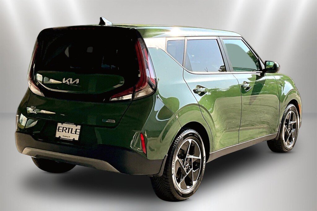 Used 2023 Kia Soul EX FWD image 5