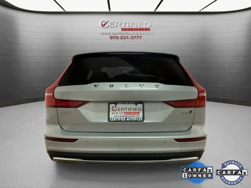 Used 2025 Volvo V60 B5 Cross Country Plus image 91
