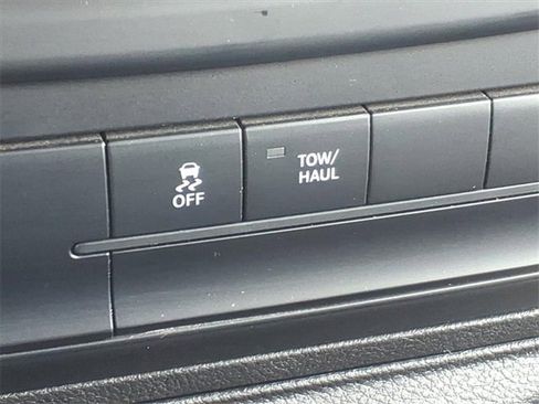 Used 2024 RAM 1500 Classic SLT image 8