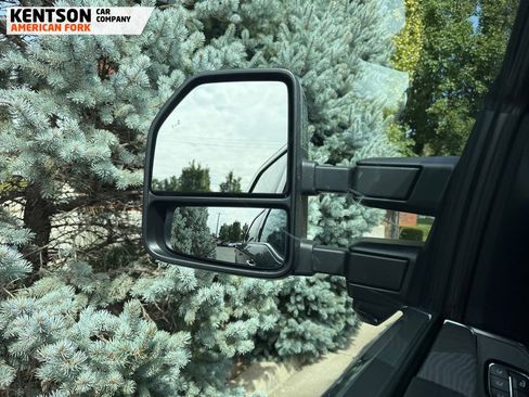 Used 2024 Ford F250 Platinum image 25