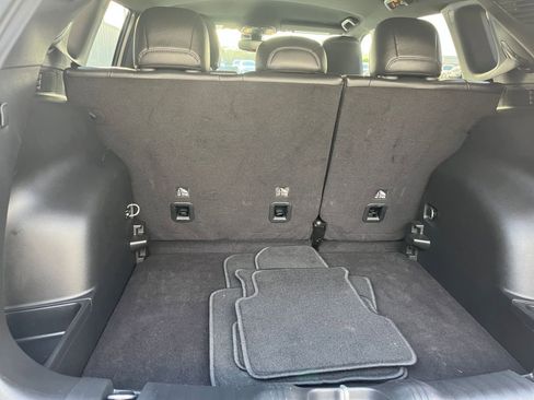 Used 2025 Jeep Compass Limited image 31